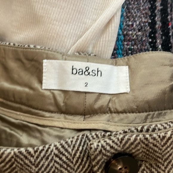 EUC- Never worn, ba&sh 100% wool high waist wide leg trousers. Size M or 6/8. - Picture 2 of 4